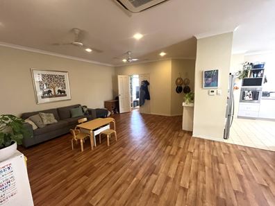 7 Barding Loop, Kununurra WA 6743