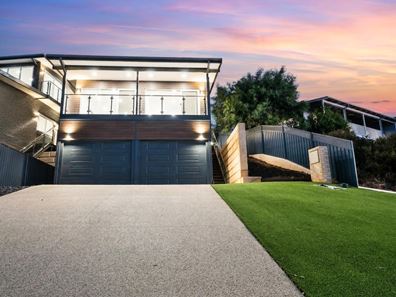11A Taronga Drive, Kelmscott WA 6111