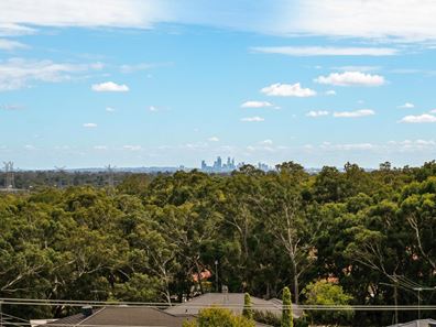 11A Taronga Drive, Kelmscott WA 6111