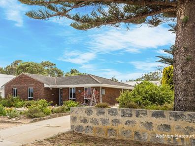 11 Walebing Way, Guilderton WA 6041