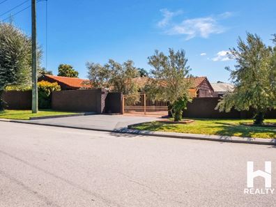 3 Clover Square, Girrawheen WA 6064