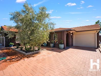 3 Clover Square, Girrawheen WA 6064