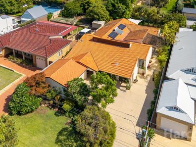 18 Dalrymple Terrace, Halls Head WA 6210