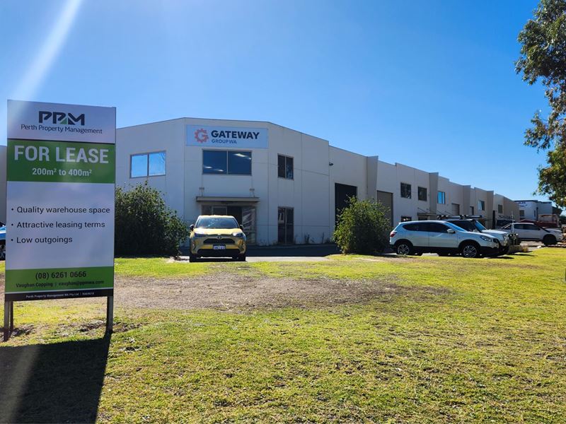5a/242 Beringarra Avenue, Malaga