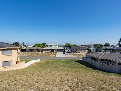 17 Collier Street, Silver Sands WA 6210