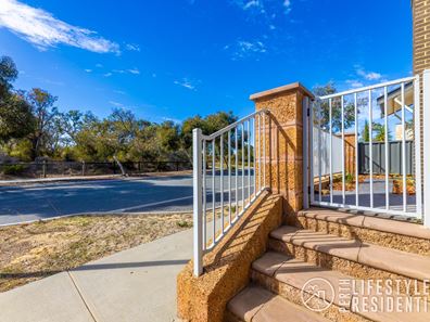 27 Glasshouse Drive, Banksia Grove WA 6031