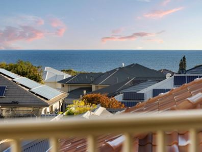 3 Blackpool Promenade, Iluka WA 6028