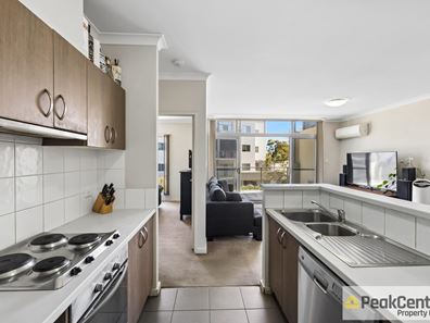 5/9 Ibera Way, Success WA 6164