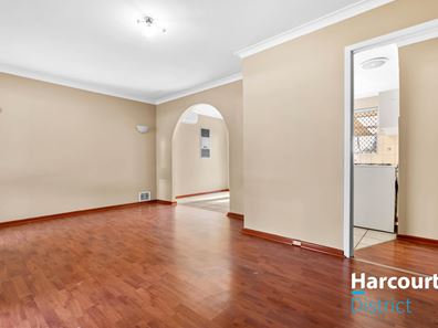 29 Longhurst Way, Queens Park WA 6107