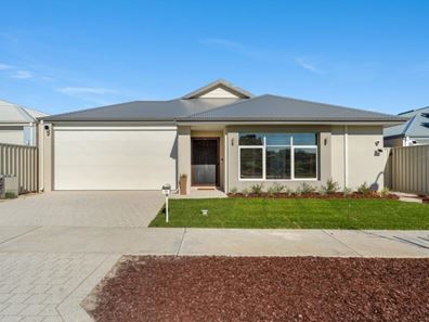 11 Sandcastle Street, Yanchep WA 6035