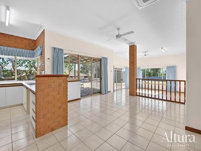 100 Grove Road, Lesmurdie WA 6076
