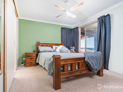 15 McDermott Avenue, Wandina WA 6530