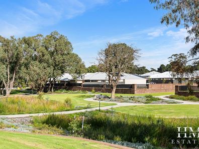 5 Stables Place, South Guildford WA 6055