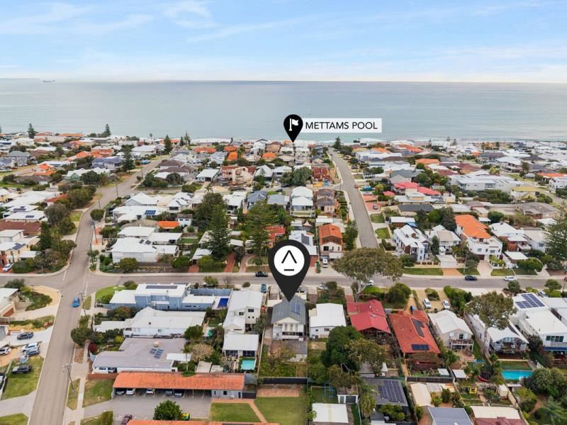 35 Chrysostom Street, North Beach
