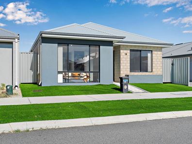 14 Latina Street, Piara Waters WA 6112