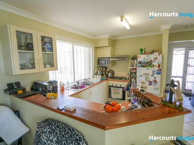 1/6 Marina Heights, Port Denison WA 6525