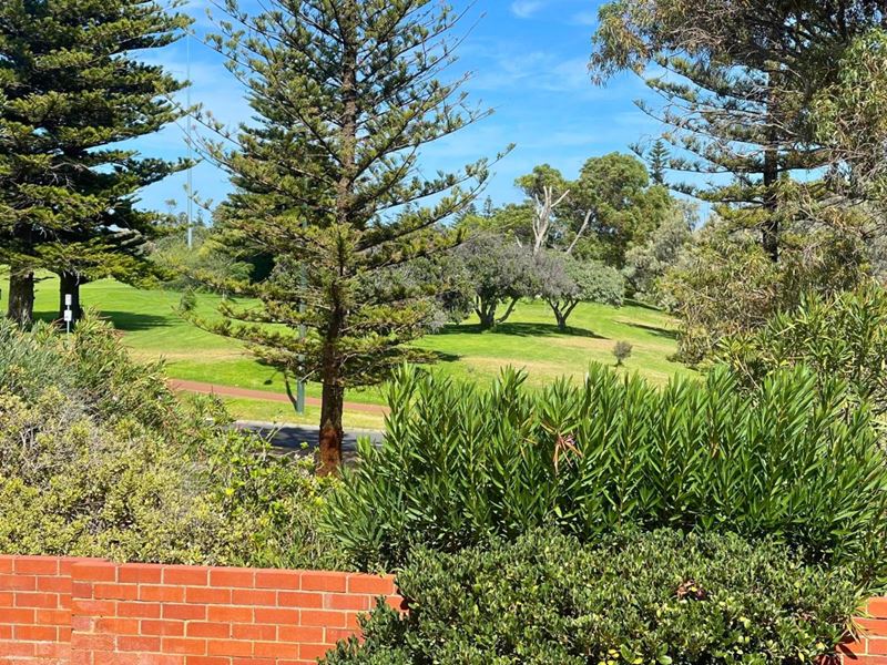 17 West Coast Highway, City Beach