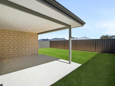 4 Sentosa Street, Baldivis WA 6171