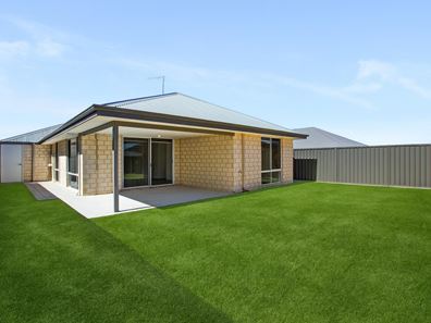 4 Sentosa Street, Baldivis WA 6171