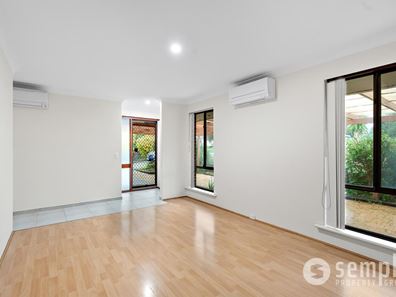 8 Mollerin Place, South Lake WA 6164