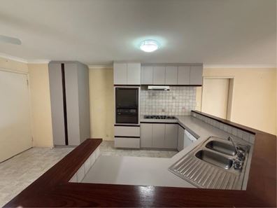 17A Exley Cl, Kardinya WA 6163