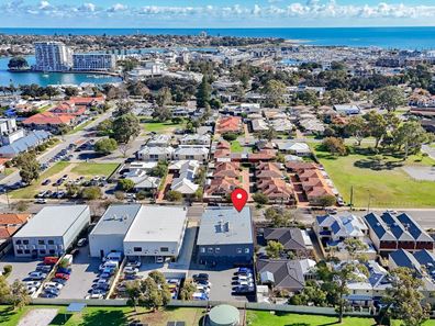 2/61 Sutton Street, Mandurah WA 6210