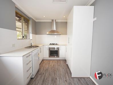 14 Spring Road, Thornlie WA 6108