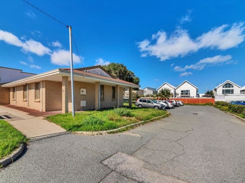 65 Penguin Road, Safety Bay WA 6169