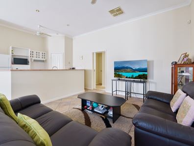 17A Grand Promenade, Bayswater WA 6053