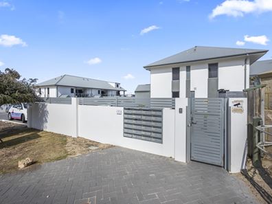 5/17 Royal James Court, Quinns Rocks WA 6030