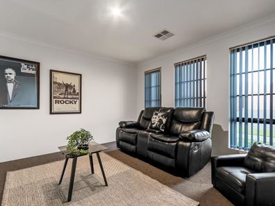 11 Laguna Way, Eglinton WA 6034