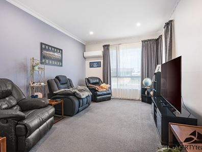 1 Adlam Street, Mount Tarcoola WA 6530