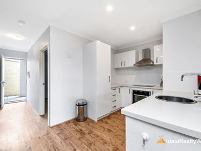 8/3 Ewing Street, Bentley WA 6102