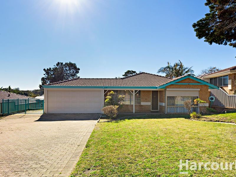 14 Berrigan Row, Halls Head WA 6210