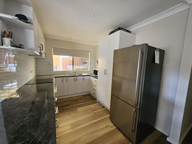 2A Kirwan Court, Hannans WA 6430