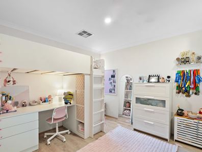 48 Becker Loop, Mandogalup WA 6167