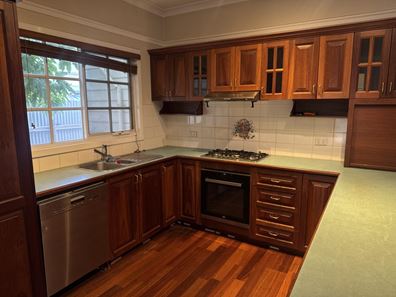 43 Campbell Street, Lamington WA 6430