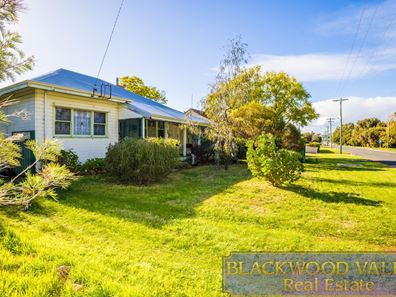 67 Mungalup Road, Collie WA 6225