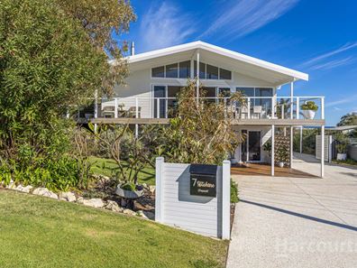 7 Rotohine Crescent, Falcon WA 6210