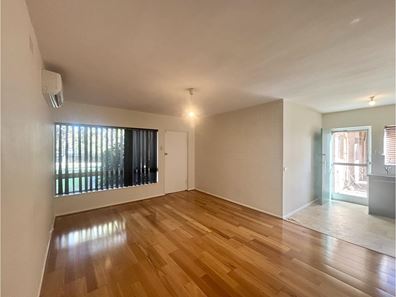 4/32 Bussell Road, Wembley Downs WA 6019