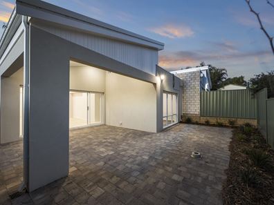 8B Roe Court, Padbury WA 6025