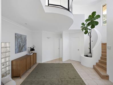 37 St Johns Wood Boulevard, Mount Claremont WA 6010