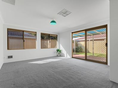 6/308 Streich Avenue, Armadale WA 6112