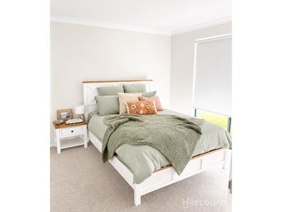 9A Somerset Way, Lakelands WA 6180