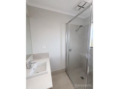 9A Somerset Way, Lakelands WA 6180
