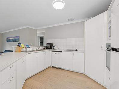 5 Pirra Court, Two Rocks WA 6037