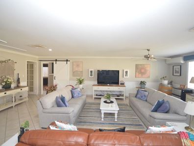 8 Teesdale Way, Baldivis WA 6171