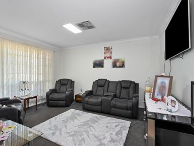 1 Compton Court, Hannans WA 6430