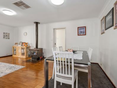 1 Compton Court, Hannans WA 6430