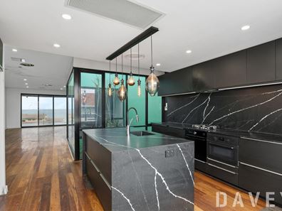 14 Diego Court, Trigg WA 6029